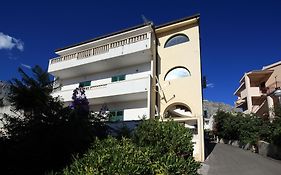 Apartments Gisela